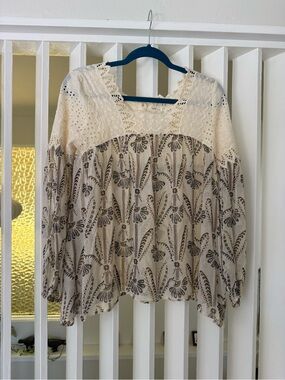Floreat (Anthro) Cream Lace Yoke Printed Peasant Blouse